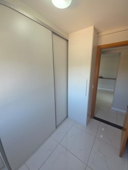 Apartamento com 02 dormitórios para locação no Residencial Bento Gonçalves I 