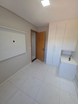 Apartamento com 02 dormitórios para locação no Residencial Bento Gonçalves I 