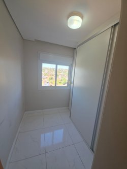 Apartamento com 02 dormitórios para locação no Residencial Bento Gonçalves I 