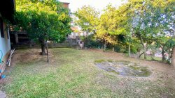 Casa com 03 dormitórios no bairro Operário 