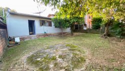 Casa com 03 dormitórios no bairro Operário 