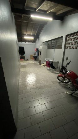 Casa com 03 dormitórios no bairro Operário 