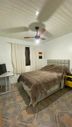 Casa com 03 dormitórios no bairro Operário 