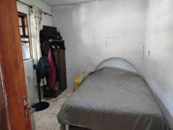 Casa com 03 dormitórios no bairro Canudos 