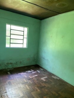 Casa com 02 dormitórios no bairro Lomba Grande 
