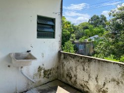 Prédio comercial e residencial no bairro Lomba Grande 