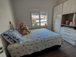Casa com 03 dormitórios no bairro Ideal 