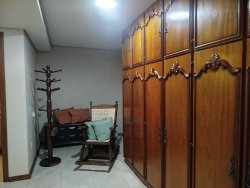 Casa com 01 suíte no bairro Vila Nova 