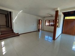 Casa com 03 dormitórios no bairro Vila Nova 