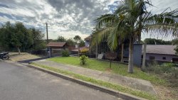 Sobrado com 04 dormitórios no bairro Feitoria Seller 