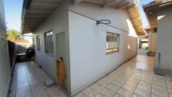 Casa com 03 dormitórios no bairro Hamburgo Velho 