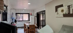 Casa com 02 dormitórios no bairro Santo Afonso 