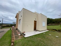 Casa com 02 dormitórios no Condomínio Mirante do Vale 