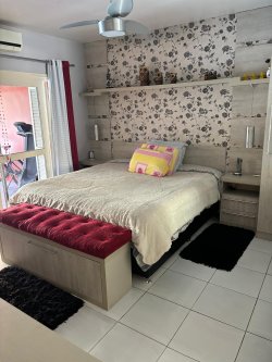 Casa com 04 dormitórios no bairro Ouro Branco 