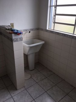 Apartamento com 02 dormitórios no Edifício Flamboyant 