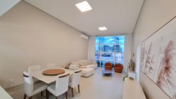 Casa com 02 dormitórios, sendo 01 suíte na Chácara Hamburguesa 