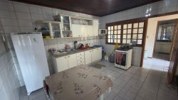 Casa com 02 pavimentos no bairro Jardim Mauá 
