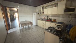 Casa com 02 pavimentos no bairro Jardim Mauá 