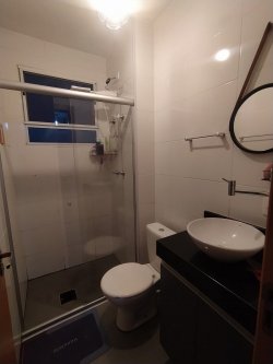 Apartamento com 02 dormitórios no Condomínio Porto Baden 