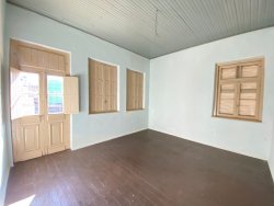 Casa histórica comercial para locação no Centro 