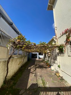 Casa histórica comercial para locação no Centro 