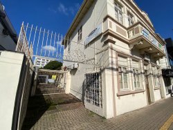 Casa histórica comercial para locação no Centro 