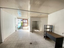 Sala comercial para locação no centro 