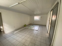 Sala comercial para locação no centro 