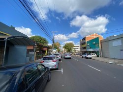 Casa comercial para locação no Centro 