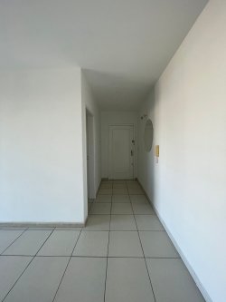 Apartamento com 02 dormitórios no Edifício Brodoski 