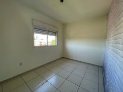 Apartamento com 02 dormitórios no Edifício Brodoski 