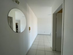 Apartamento com 02 dormitórios no Edifício Brodoski 
