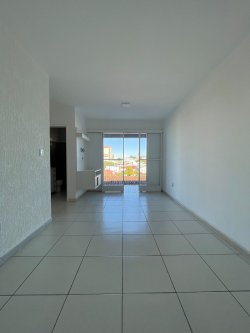 Apartamento com 02 dormitórios no Edifício Brodoski 
