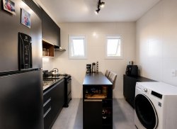 Apartamento com 02 dormitórios no Condomínio Estação Brasil 