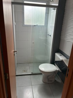 Apartamento térreo com 02 dormitórios no Porto Saint Germain 