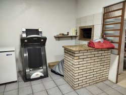 Casa com 03 dormitórios no bairro Liberdade 