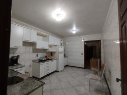 Casa com 03 dormitórios no bairro Liberdade 