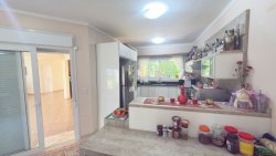 Casa com 03 dormitórios, sendo 01 suíte no bairro Rondônia 