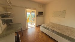 Casa com 03 dormitórios sendo 01 suíte com sacada para locação no bairro Rondônia 