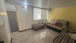 Casa com 03 dormitórios sendo 01 suíte com sacada para locação no bairro Rondônia 