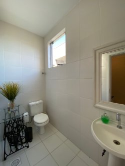 Sala comercial com 100m² para locação no bairro Vila Nova 