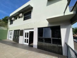 Sala comercial com 100m² para locação no bairro Hamburgo Velho 