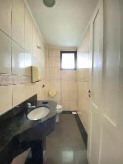 Sala comercial com 100m² para locação no bairro Hamburgo Velho 