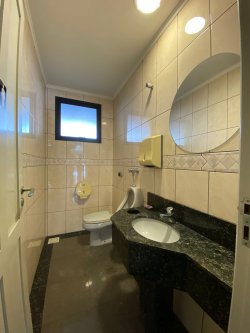 Sala comercial com 100m² para locação no bairro Hamburgo Velho 
