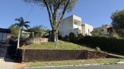 Terreno com 353m² no bairro Hamburgo Velho  