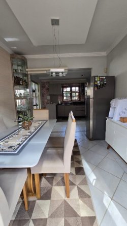 Casa plana com 02 dormitórios no bairro Rondônia 