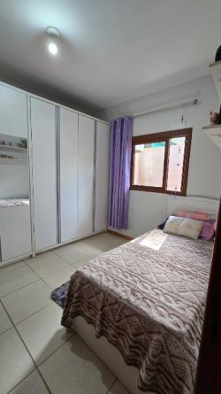 Casa plana com 02 dormitórios no bairro Rondônia 