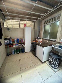 Apartamento térreo com 02 dormitórios no Residencial Porto Berlim 