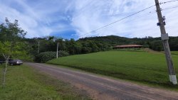 Terreno de 1000m² no Condomínio Country Village 