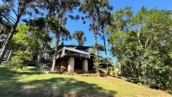 Sítio das araucárias com 1,0 hectares no bairro Lomba Grande 